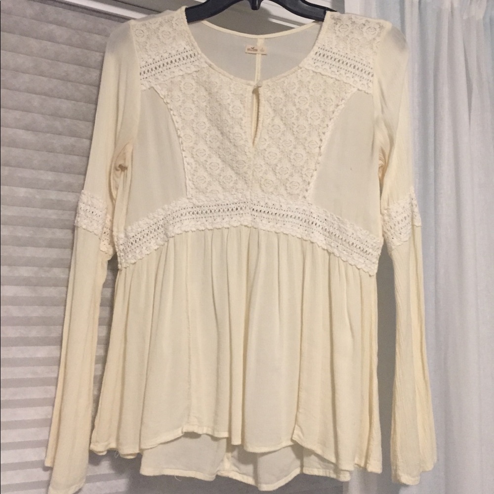 Hollister - Cream Detailed Blouse